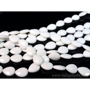 Бусины из агата белого (иск.) капля 17*30мм, 40см, 24 бусины