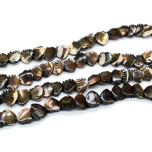 Бусины из перламутра рыбка 12*12мм, цвет шоколадный, 38см, 42 бусины