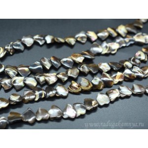 Бусины из перламутра сердце 13*13мм, цвет шоколадный, 39см, 33 бусины