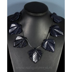 Колье на шнурке "листочек" 45*50мм из авантюрина синего (иск.), 47см