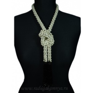 Колье-галстук из майорки жгут №2, кисточки из чешского стекла цвет белый, 105см