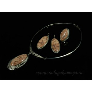 Колье, Кольцо и серьги коралл,  47см