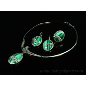 Колье, Кольцо и серьги малахит, 47см