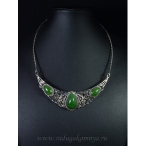 Колье нефрит, 49см