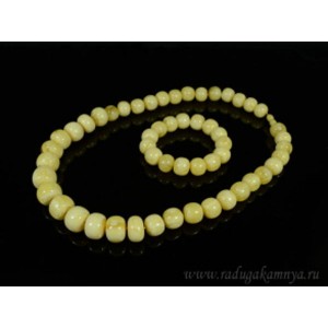 Колье и браслет из янтаря кукуруза 15*12мм-20*15мм молочный, 54см