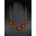Колье с янтарем и бисером "5 цветочков" карамельный, коньячный, 50см