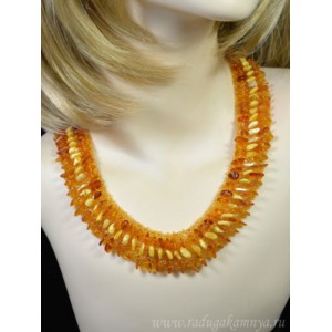 Колье с янтарем и бисером крошка молочный, медовый, 50см