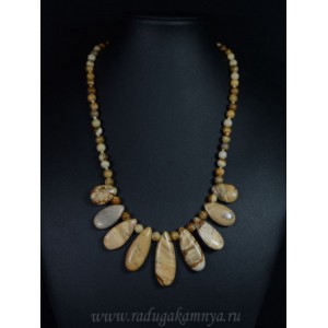 Колье из яшмы песочной капля 14*20мм-15*39мм шарик 6мм, 53см.