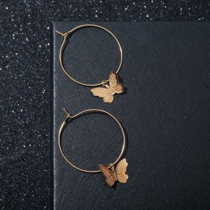 Серьги-кольца "Бабочки на кольце", цвет золото, d=3 см