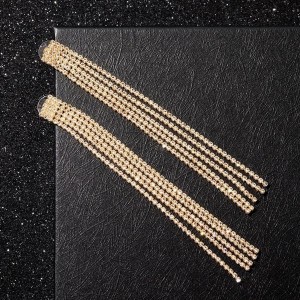 Серьги висячие со стразами "Водопад" прямые нити, цвет белый, цвет золотистый