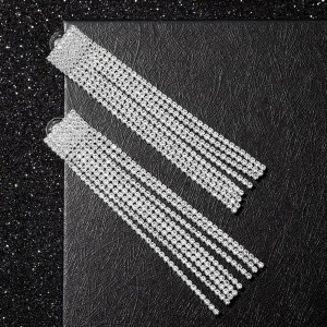 Серьги висячие со стразами "Водопад" квадрат, цвет белый, цвет серебристый