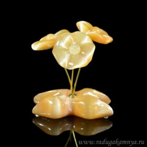 Букет из селенита (3 цветка) малый 75*40*85мм,