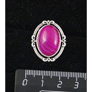 Брошь из агата малинового (тонировка), "4 лилии", овал 18х13мм