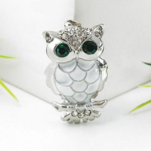 Брошь "Сова", цвет зелёно-белый, цвет серебристый (стразы, эмаль)
