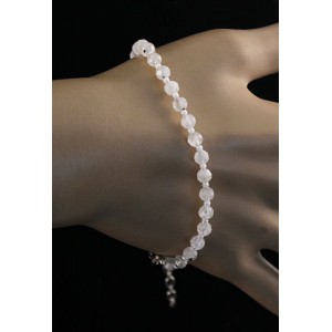 Браслет из лунного камня (беломорит), шарик 4.5мм огранка, на застежке