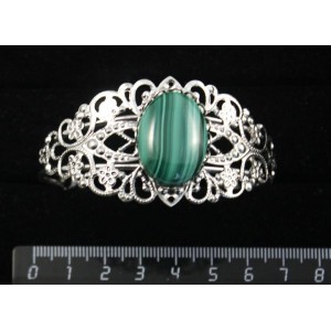 Браслет из малахита, овал 25х18мм, жесткая основа, цвет ант.серебро