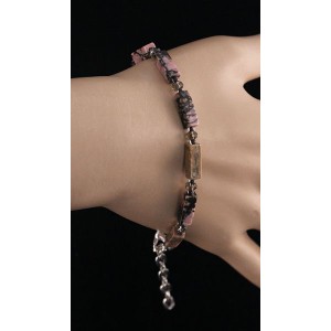 Браслет из родонита на застежке, брусок 12х4мм + хрусталь