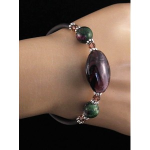 Браслет на струнке из цоизита и фиолетового муранского стекла