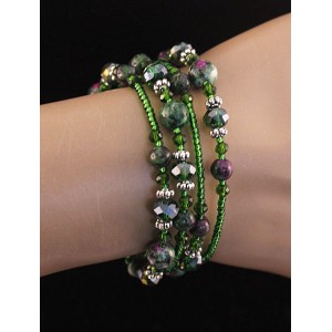 Браслет из цоизита (шарик 8мм) на струнке с хрусталем и бисером