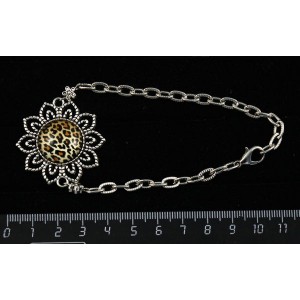 Браслет с кабошоном из пластика, рисунок леопард,  "цветок", круг 18мм, на цепочке