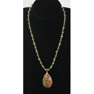 Колье-кулон из унакита, капелька 45х30мм