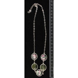 Колье из гелиотиса (иск.) и змеевика, на цепочке, 5 камней, круг 18мм