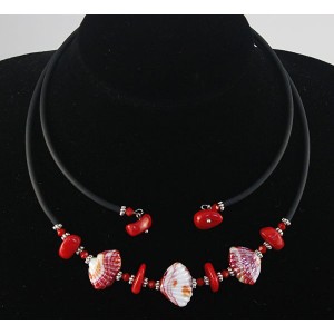 Колье из коралла красного и муранского стекла, на струнке