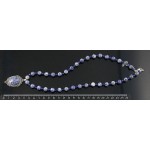 Колье-кулон из лазурита бело-синего, овал 25х18мм + шарик, оправа медальон