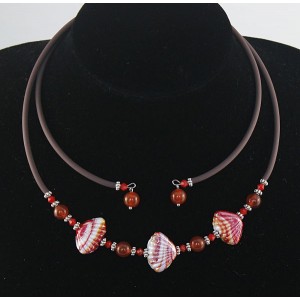 Колье из сердолика (шарик 8мм) и муранского стекла, на струнке