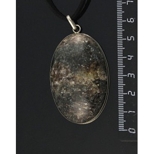 Кулон из авантюрина черного (слюдит), овал 50х33мм