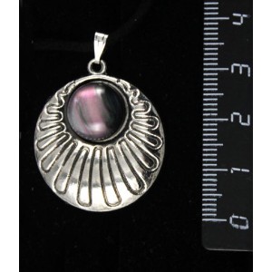 Кулон из гелиотиса (иск.), круг 12мм, "ракушка"