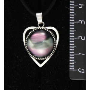 Кулон из гелиотиса (иск.), круг 18мм, "сердечко"