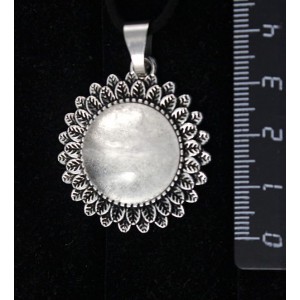 Кулон из горного хрусталя, "подсолнух", круг 20мм