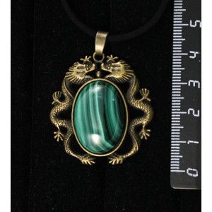 Кулон из малахита, овал 25х18мм, цвет бронза "2 дракона"