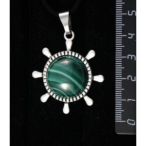Кулон из малахита, "штурвал", круг 20мм
