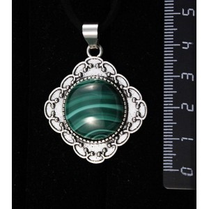 Кулон из малахита, основа квадрат 30мм, сеттинг круг 20мм