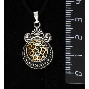 Кулон с кабошоном из пластика , рисунок "леопард", круг 12мм, оправа "корона"