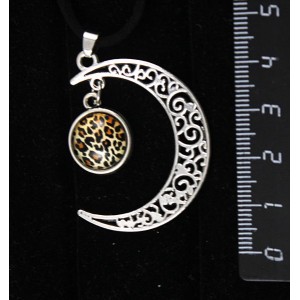 Кулон с кабошоном из пластика , рисунок "леопард",  "луна", круг 12мм