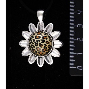 Кулон с кабошоном из пластика, рисунок леопард, круг 18мм, "Маргаритка"