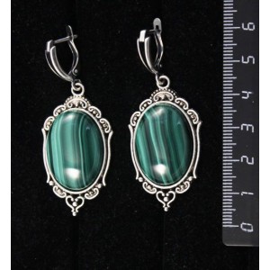 Серьги из малахита, овал 25х18мм, "медальон", швензы посеребрение