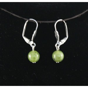 Серьги из нефрита, шарик 8мм