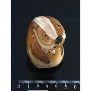 Сувенир из селенита "барсук"