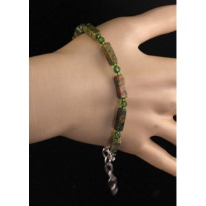 Браслет из унакита на застежке, брусок 12х4мм + хрусталь