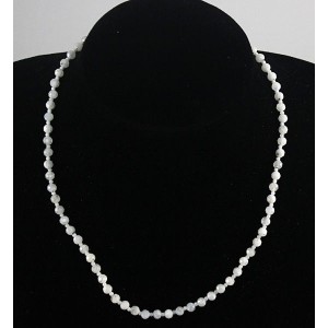 Бусы из лунного камня (беломорит) 42см, шарик 4.5мм огранка, через бисер