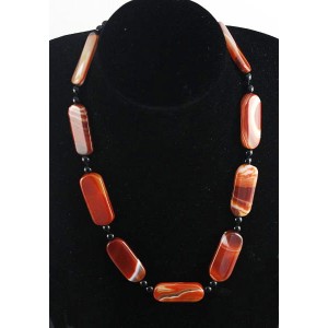 Бусы из сердолика прямоугольник заоваленный 15*40мм, шарик 6мм, 53см