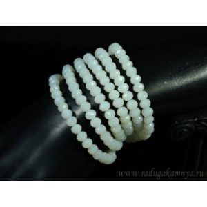 Бусы-браслет на резинке из циркона 6мм молочный, 88см Бусы-браслет на резинке из циркона 6мм молочный, 88см