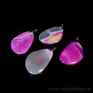 Кулон из агата тонированного фуксия 40*55мм Кулон из агата тонированного фуксия 40*55мм