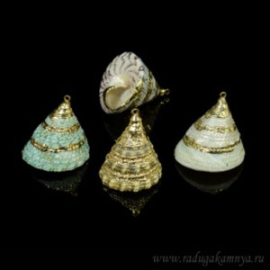 Кулон из перламутра ракушка 24*22мм цвет ассорти