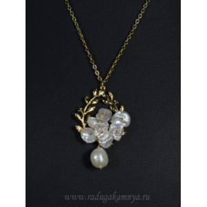 Кулон с жемчугом барокко цвет молочный "Ветвь" 23*41мм, 40см