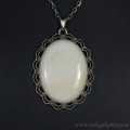 Кулон на цепочке овал 40*50мм с кальцитом белым, 70см